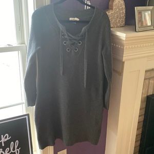 Vineyard  Vines beautiful gray orange sweater dress